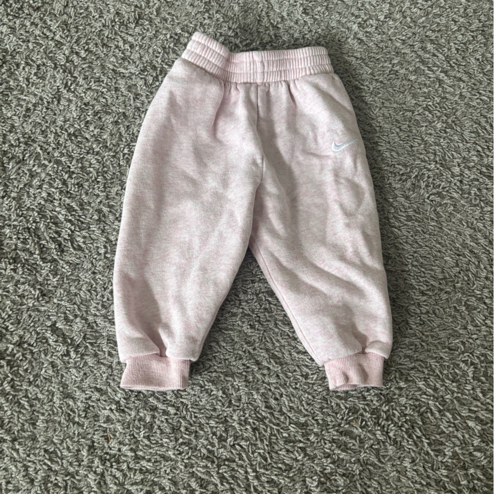 Nike 24 months Sweatpants pants light pink